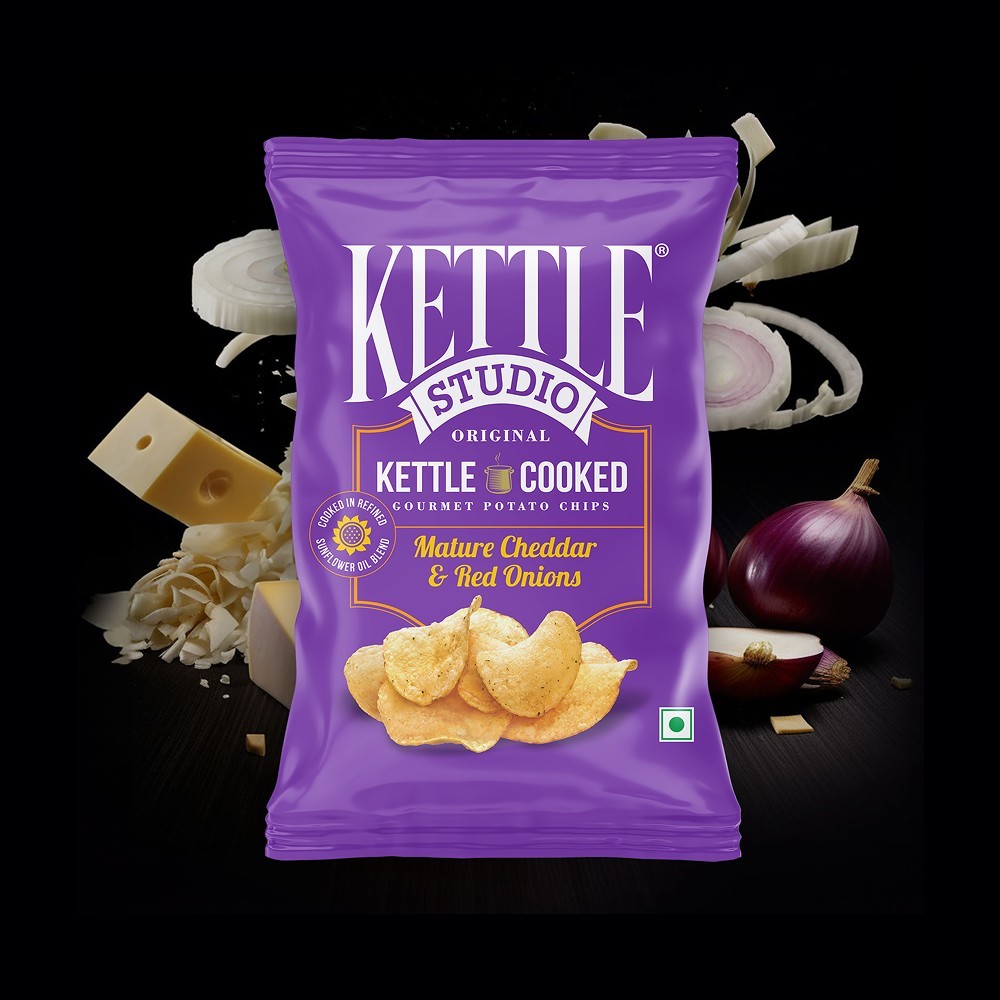 Kettle Studio Mature Cheddar & Red Onions Potato Chips