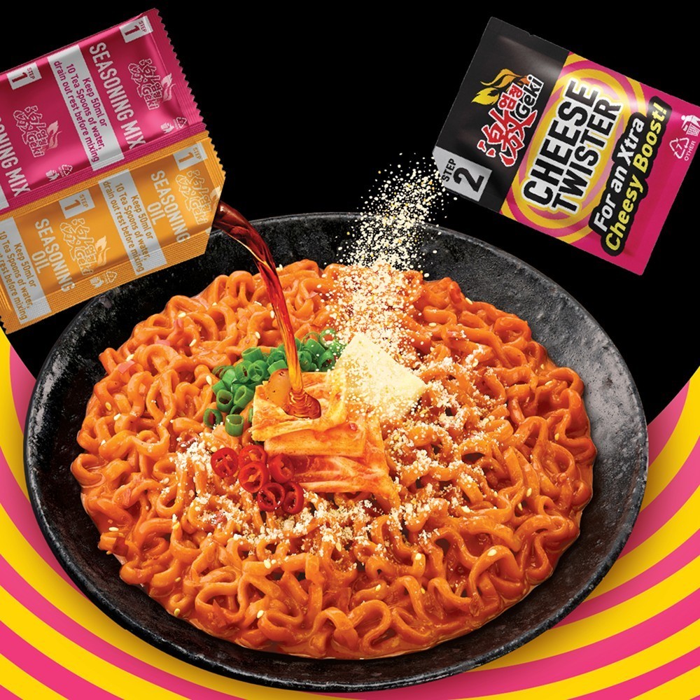 Nissin Geki Kimcheese Korean Ramen Flavoured Instant Noodles (Cheese Twister)