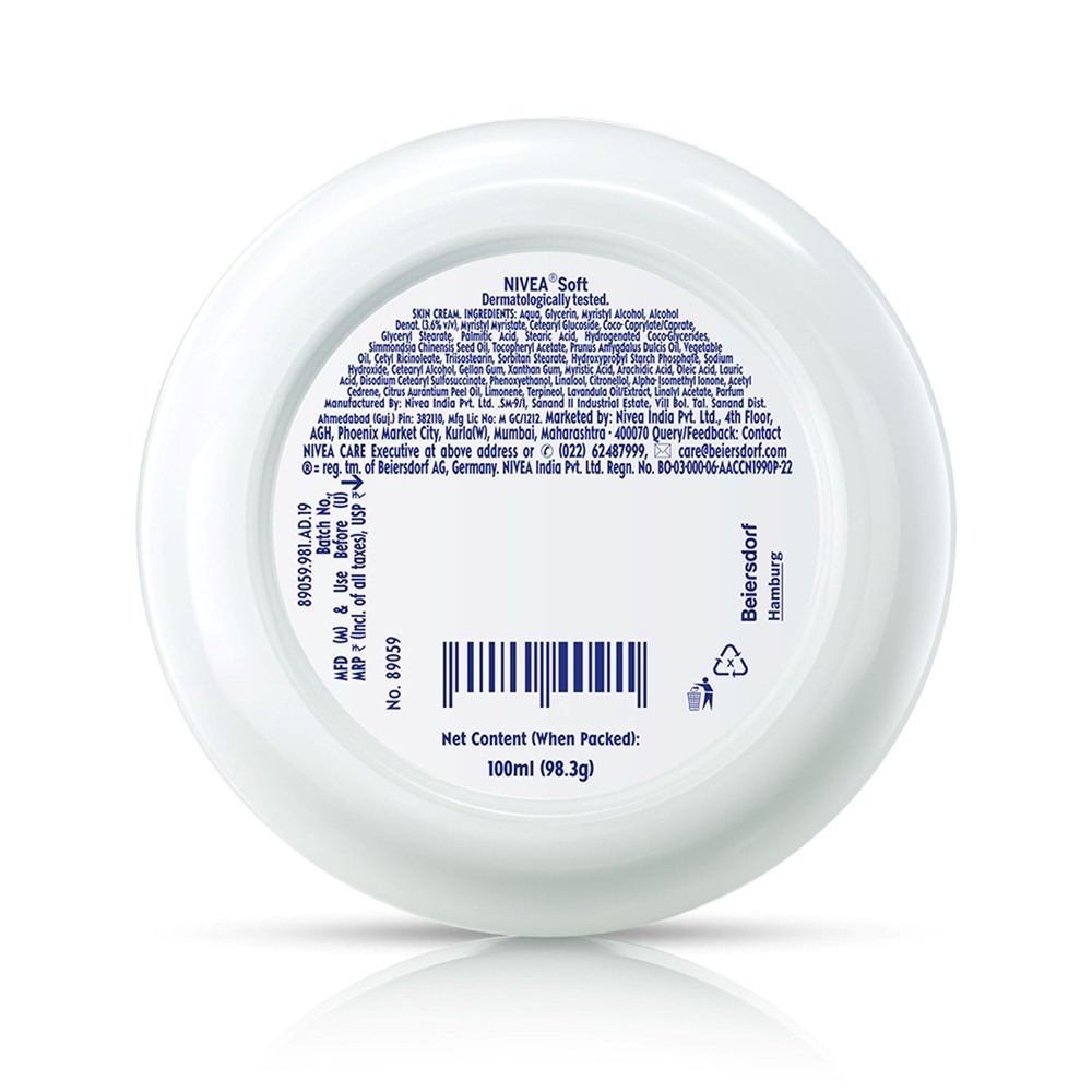 Nivea Soft Light Moisturizing Cream (100 ml)