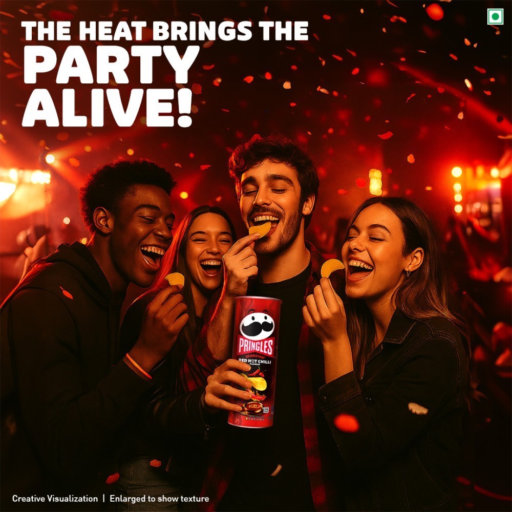 Pringles Scorchin’ Red Hot Chilli Potato Chips